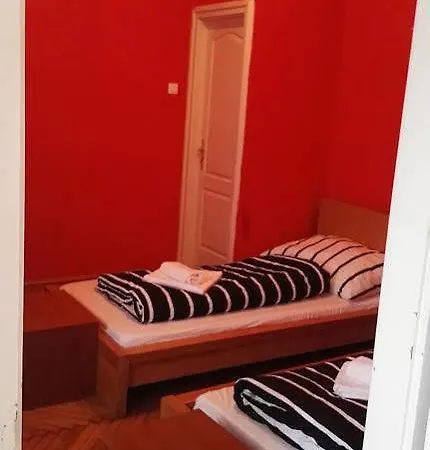 Hotel Ozone Private And *